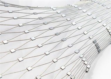 Kekuatan Tinggi Wire Rope Mesh Stainless Steel Tahan Tahan Untuk Bermain